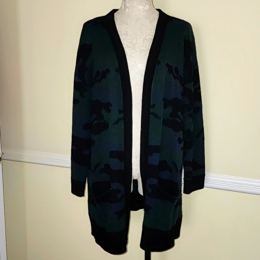 METRIC Camo Cardigan L
